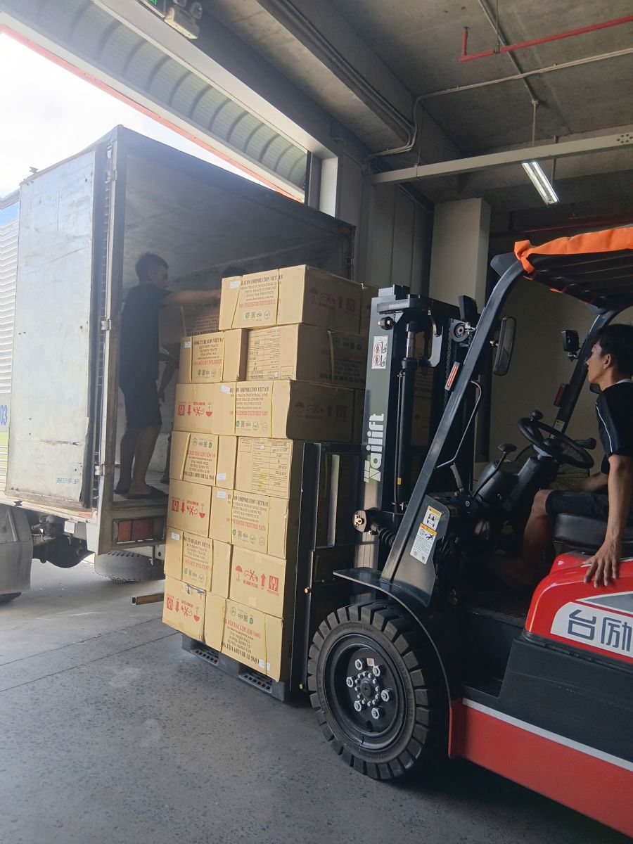 Xe tải vận chuyển hàng hóa Thủ Dầu Một đi liên tỉnh an toàn