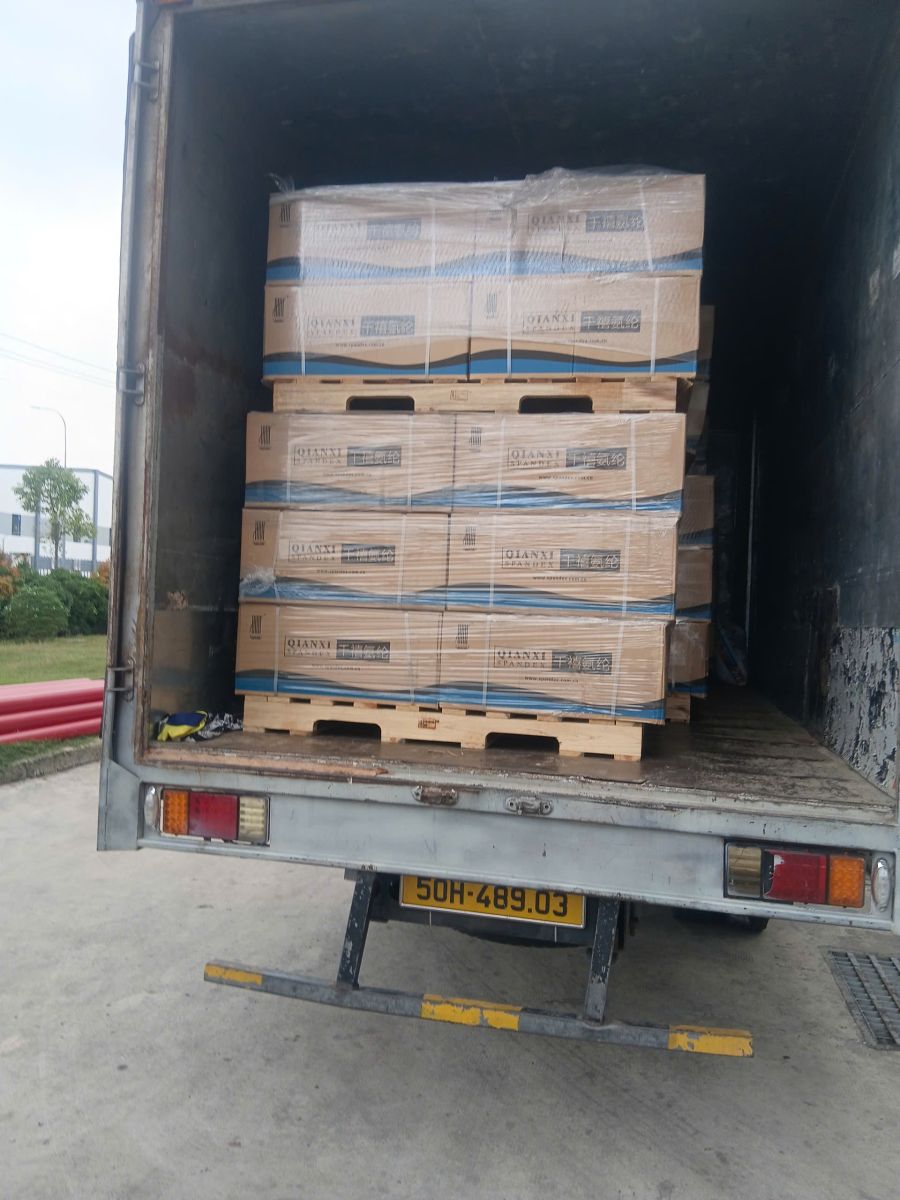 Đội xe tải chuyển hàng hóa Thủ Dầu Một nhận hàng tận nơi uy tín Minh Mẫn