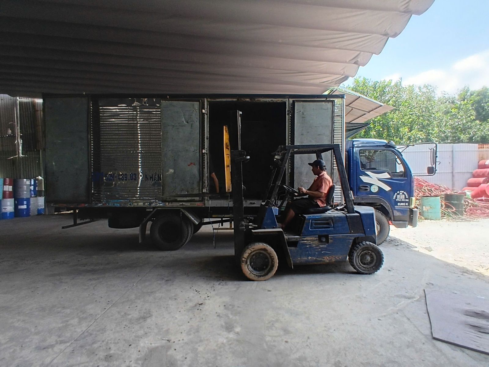 Dịch vụ bốc xếp chuyển hàng hóa đường dài liên tỉnh từ Dầu Tiếng Bình Dương