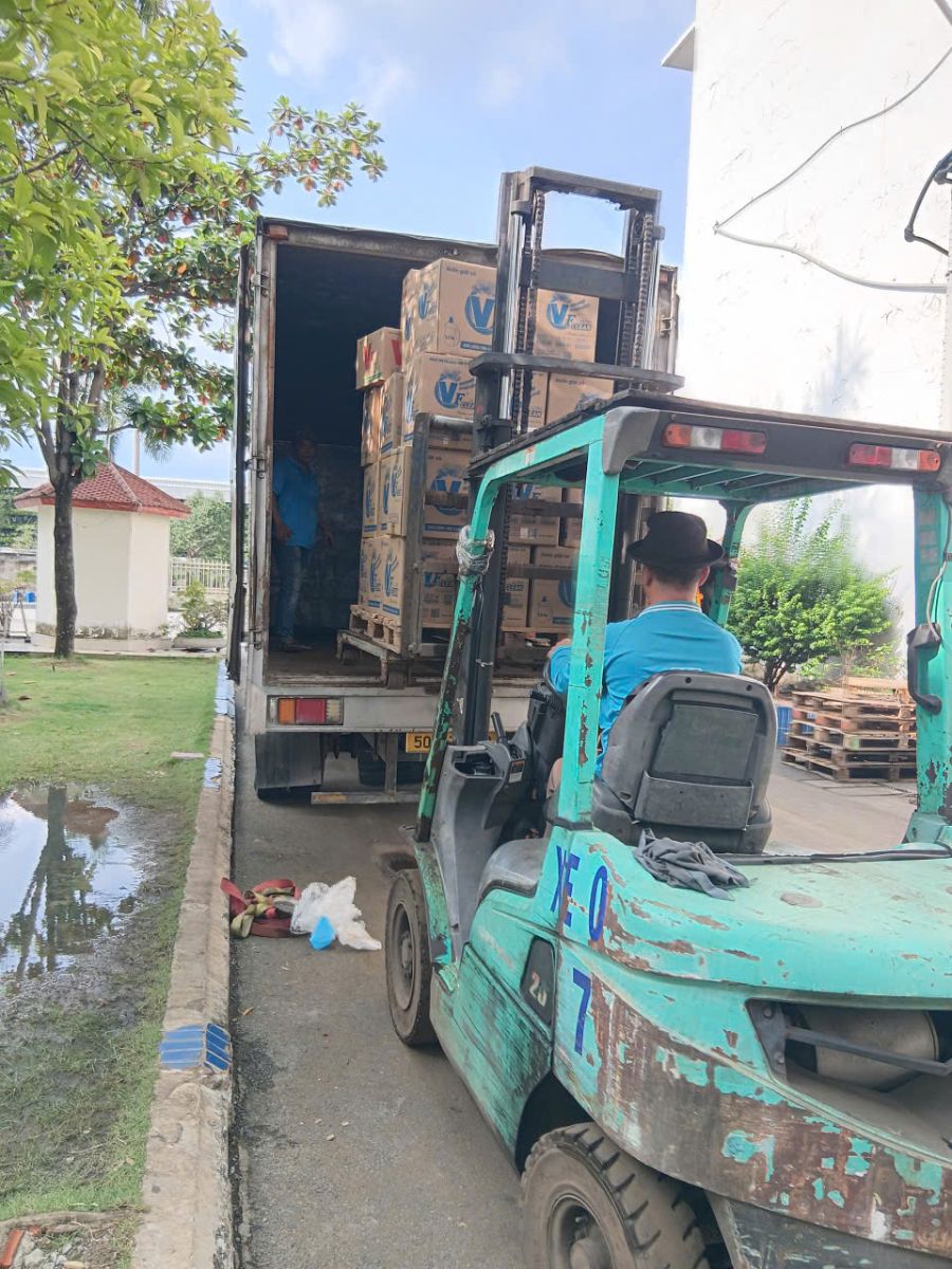 Đội xe tải thực hiện vận chuyển hàng hóa khu vực Đồng Nai an toàn Minh Mẫn