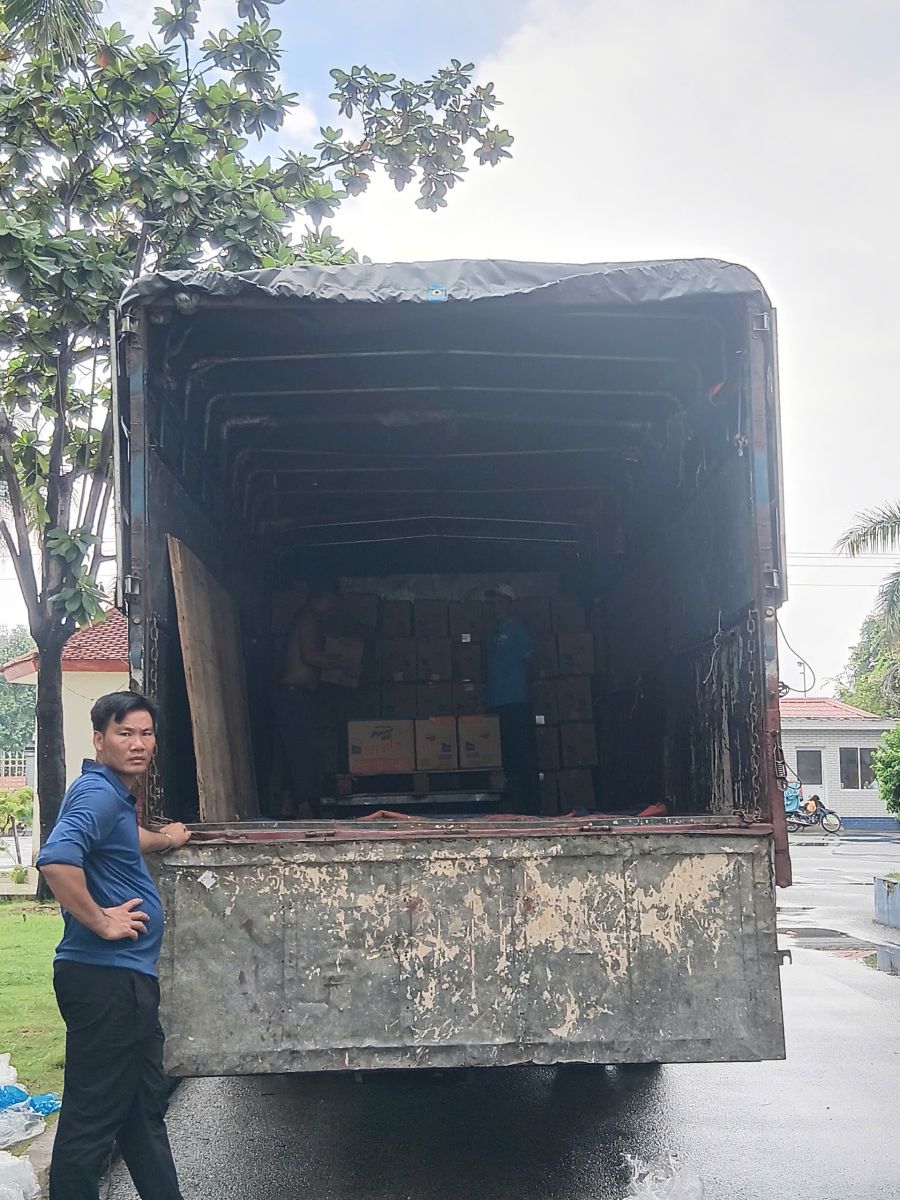 Xe tải vận chuyển máy móc thiết bị nhà xưởng Bình Dương an toàn