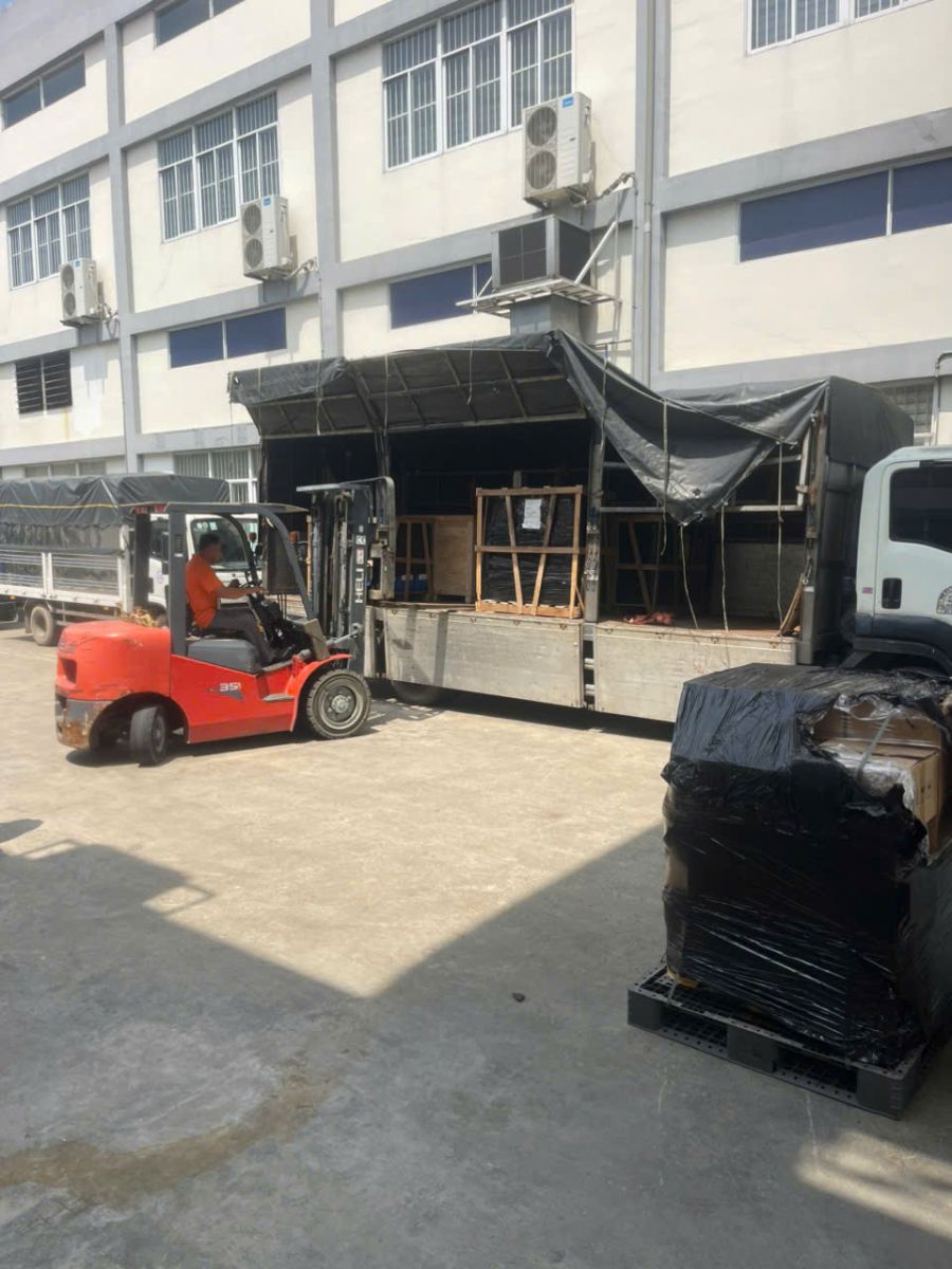 Dịch vụ bốc xếp niêm phong hàng hóa trong dịch vụ chuyển hàng toàn quốc